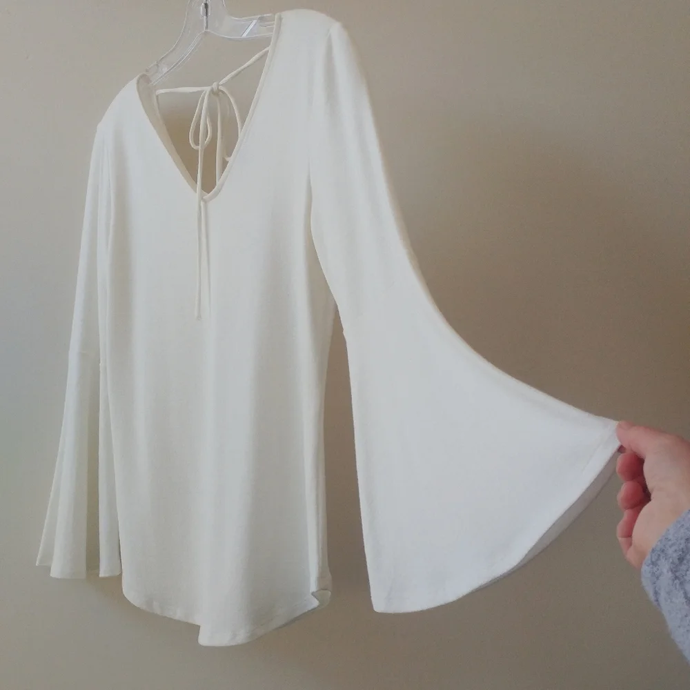 * NWT * LOFT Bell-Sleeve Top - Picture 2 of 6